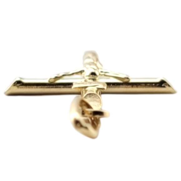 14 Karat Yellow Gold Crucifix Pendant #20903 - Picture 3 of 12